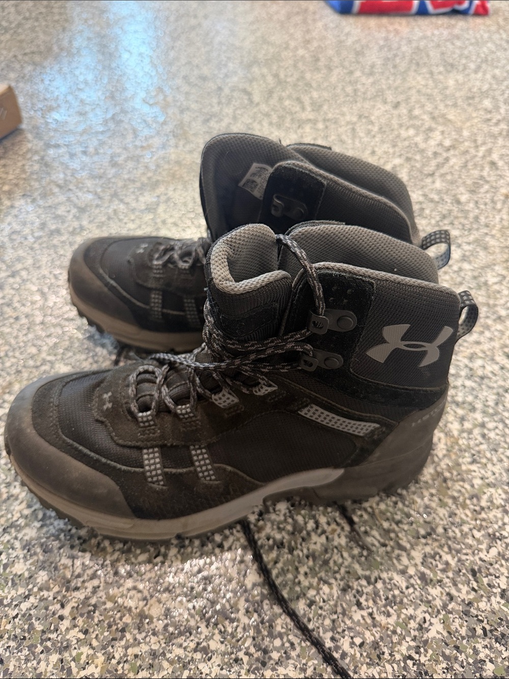 Under Armour women’s Black and Gray Mid-Top Hiking Boots